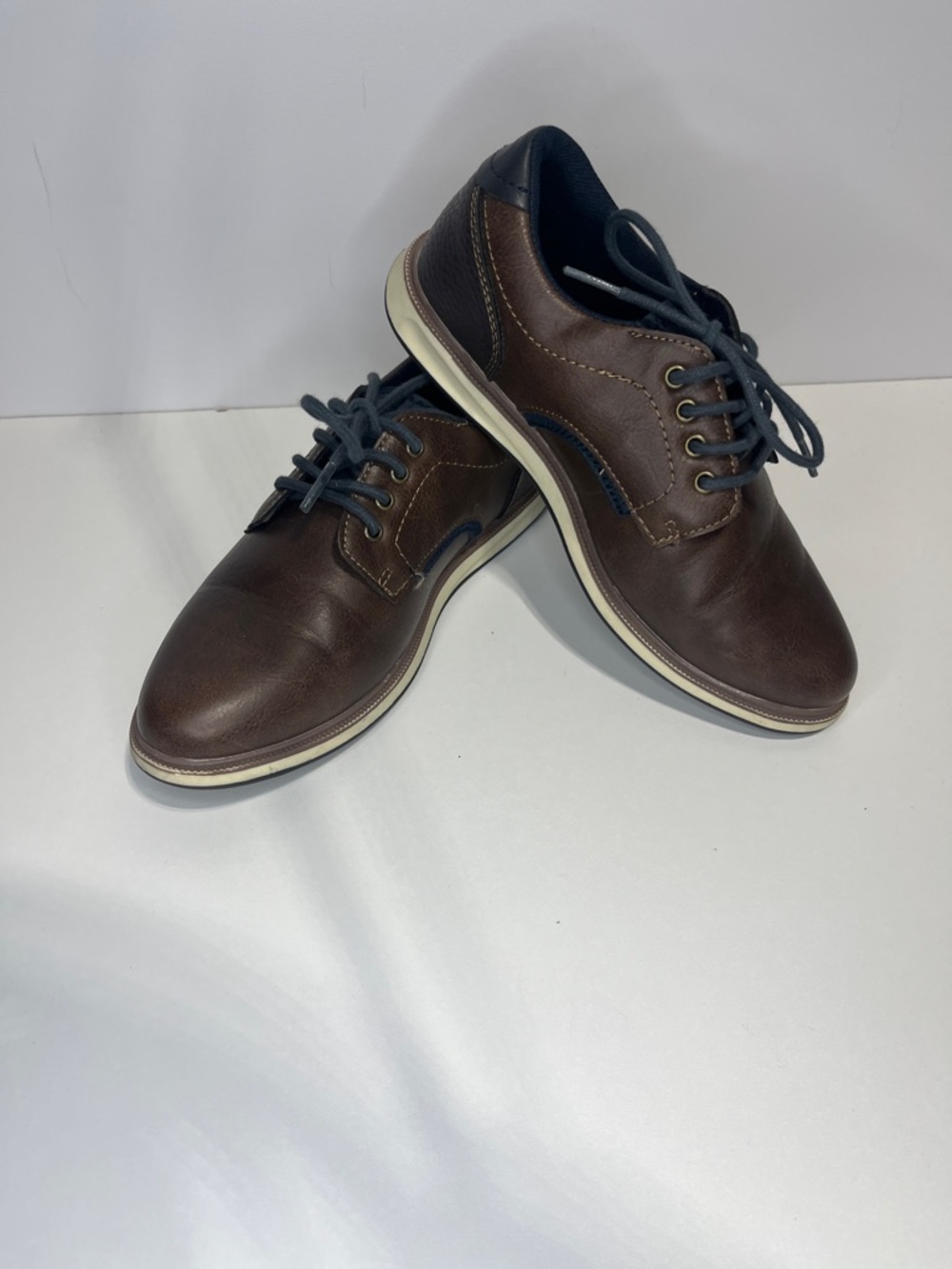 Boys Brown and Navy Dress Casual Lace-Up Shoes Cole size 3
